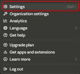 Menu dell’account di Claude con la voce Settings evidenziata